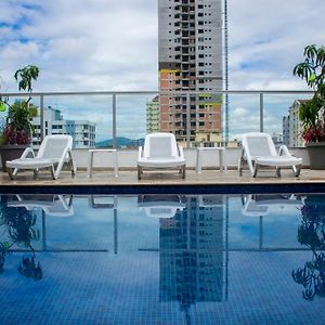 Ramada By Wyndham Panama Via Argentina